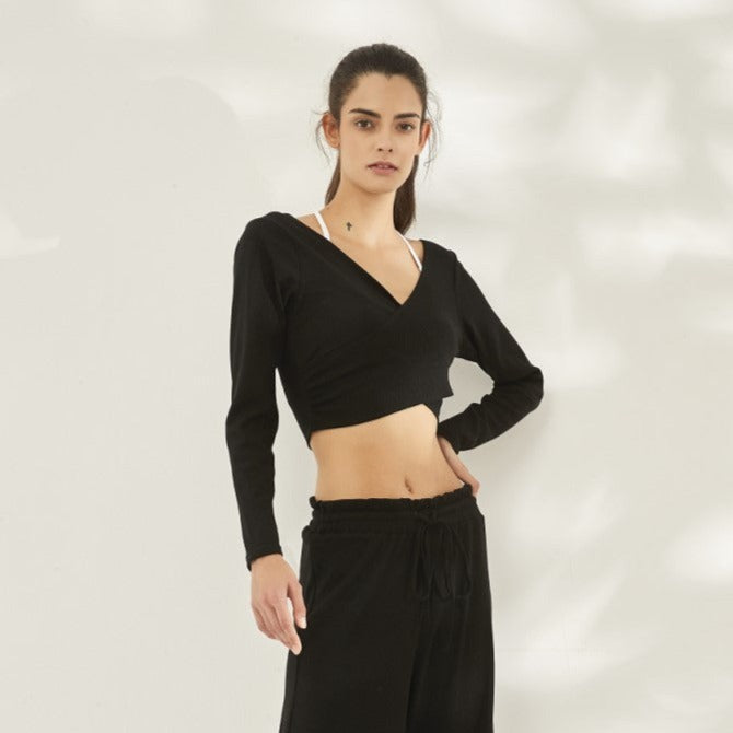 Yoga wear tops, v-neck, long sleeves, cross, 7 colors, curved hem, cropped length, cover-up, belly button exposed, sports, running, stylish, sweat-wicking, quick-drying, loose, soft, SL