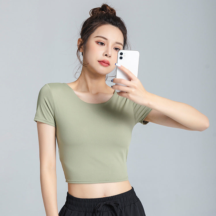 ヨガtシャツ ヨガトップス 半袖 ラウンドネック 全3色 カップ付き バッククロス へそ出し 軽さ 通気性 吸汗速乾 背中開き クロップド丈 ストレッチ タイト 着痩せ スリム お洒落 綺麗め スポーツ フィットネス ランニング ジム S~XL