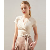 ヨガトップス 半袖 綺麗め ナイロン Vネック 半袖 無地 速乾 スポーツ お腹カバー フィットネス 軽さ 吸汗 リボン付け 引き紐 ランニング 胸元ギャザー 3色選択可 S-L